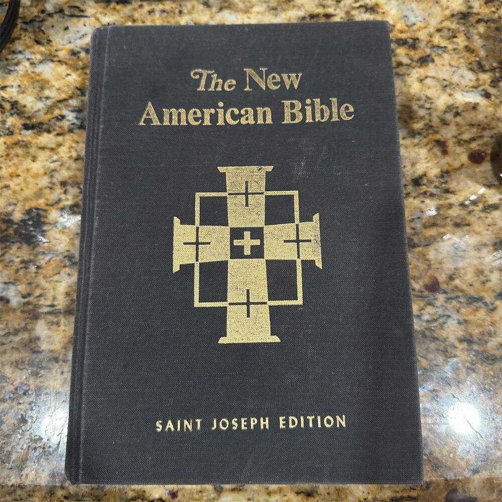 The New American Bible Saint Joseph Edition Hardcover Large Type